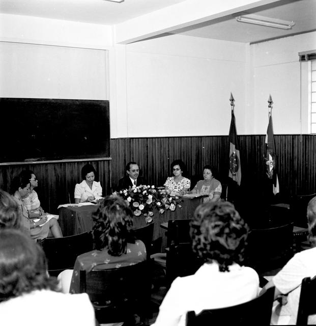 1974 CCS Curso de Pós Graduação em Enfermagem Painel 25 08 1974 2